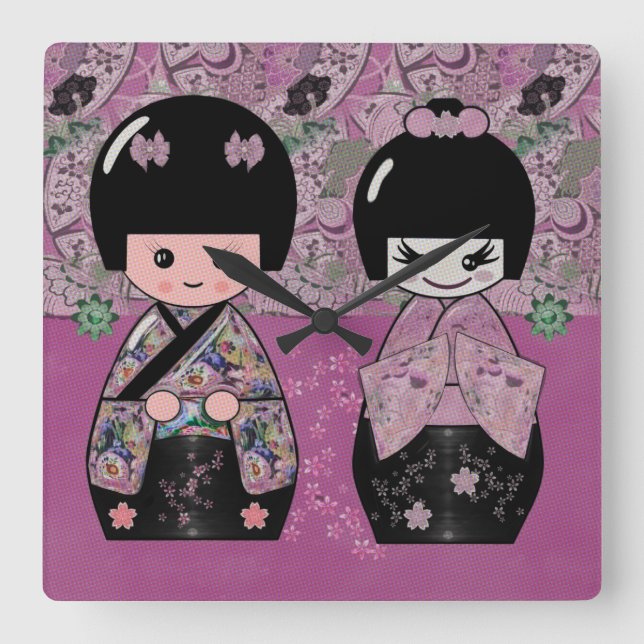 Blossom Kokeshi Quadratische Wanduhr (Vorderseite)