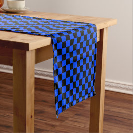 Blue and black checkerboard pattern kurzer tischläufer