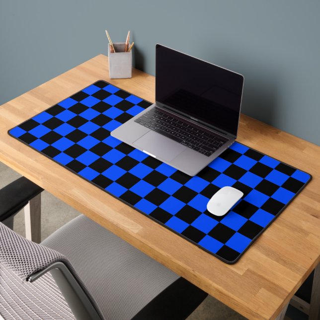 Blue and black checkerboard pattern schreibtischunterlage (Büro 2)