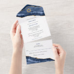 Blue and Gold Agate Geode Rock, Bar Mitzvah All In One Einladung<br><div class="desc">Diese moderne Einladung besticht durch ein blaues Geode-Rock-Design mit goldenen Glitzer-Akzenten. Verwenden Sie das einfache Vorlagenformular,  um Ihren Text hinzuzufügen,  oder verwenden Sie die Funktion Anpassen.</div>