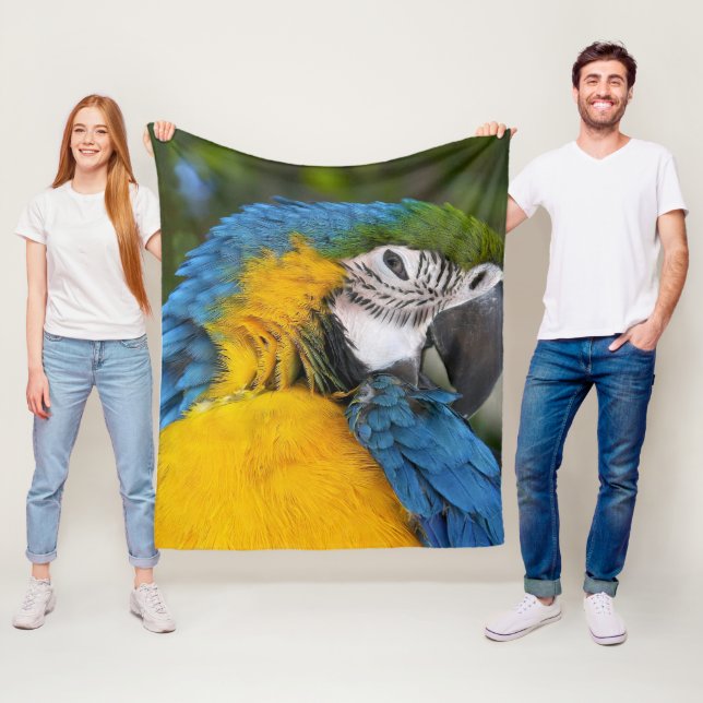 Blue And Gold Parrot Fleecedecke (Beispiel)