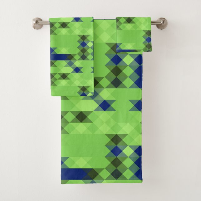 blue and green geometric pattern badhandtuch set (Insitu)