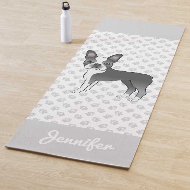 Blue and White Boston Terrier Cartoon Dog & Name Yogamatte (Beispiel)