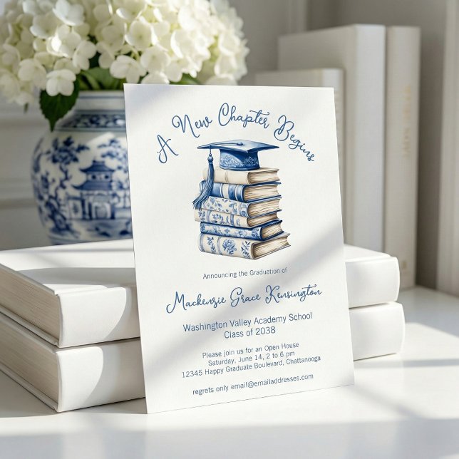 Blue and White Toile Books New Chapter Abschluss Einladung (Von Creator hochgeladen)