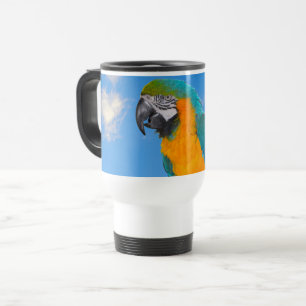 Blue and yellow macaw reisebecher