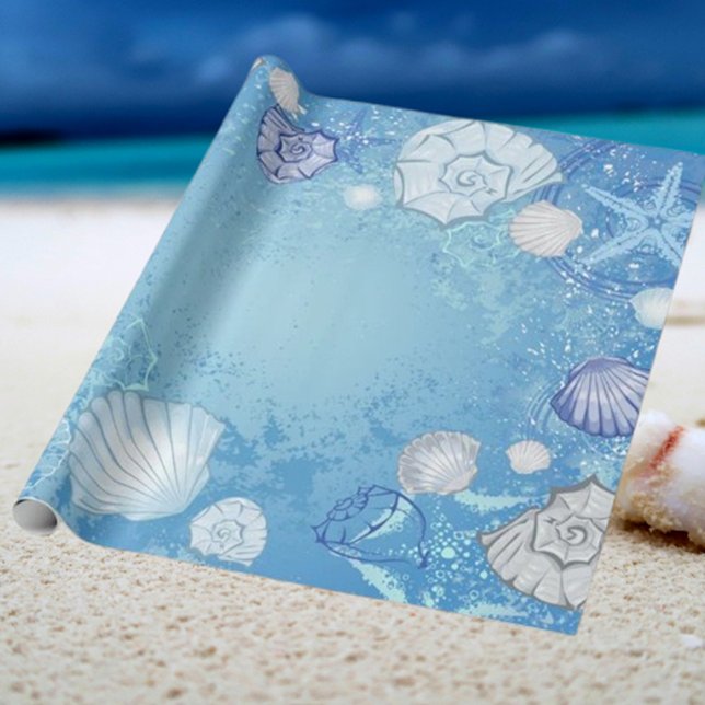 Blue Background mit Seashells Geschenkpapier (Summer Celebrations with Our Beach Wrapping Paper!)