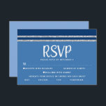 Blue Bar Mitzvah Silver Tallit Script Bold Modern RSVP Karte<br><div class="desc">Seien Sie stolz, freuen Sie sich und feiern Sie diesen Meilenstein Ihres Lieblings-Bar Mitzvah mit dieser coolen, einzigartigen, modernen, personalisierten UAWG Insert-Karte für Ihre Veranstaltung! Fett, weiße Schrift Typografie und ein marineblau und silberblau gestreifter Glitzer gestreift tallit inspirierte grafische Overlay ein einfaches, kornblauer Hintergrund. Personalisieren Sie den benutzerdefinierten Text mit...</div>