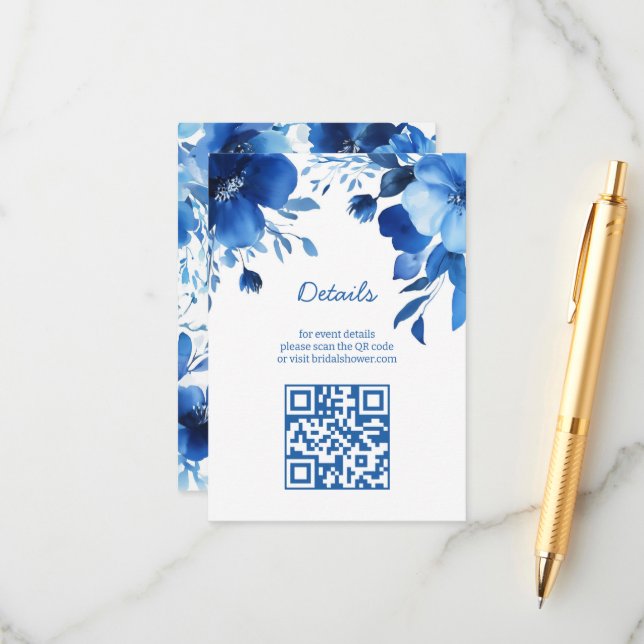 Blue Blooms Watercolor Brautparty CUSTOM QR Begleitkarte (Vorderseite/Rückseite Beispiel)