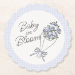 Blue Blume Market Frische Blumendusche Untersetzer<br><div class="desc">Es gibt ein Baby in Bloom! Feiern Sie Ihre Mutter mit diesem fantasievollen Blumenstrauß,  das von Hand gezeichnet wird. Dieses Blumenmotiv wird durch den Charme eines französischen Marktes für Blume inspiriert,  mit fantasievollen Wildblumen-Doodles,  die mit einem zarten blauen Coquette-Bogen verbunden sind.</div>