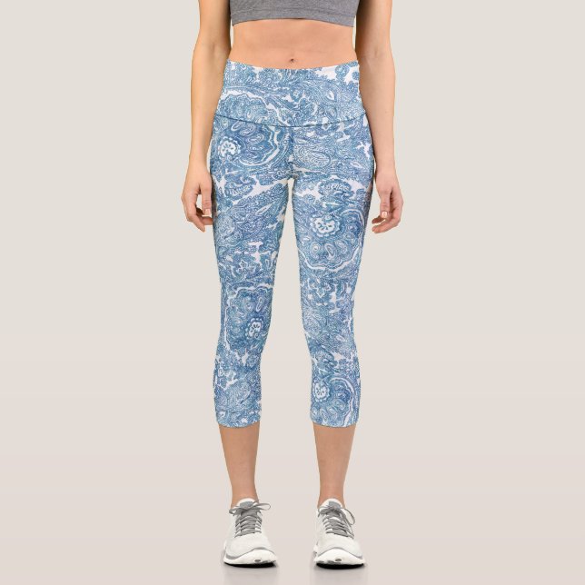 Blue Boho Paisley Pattern Capri Leggings (Vorderseite)