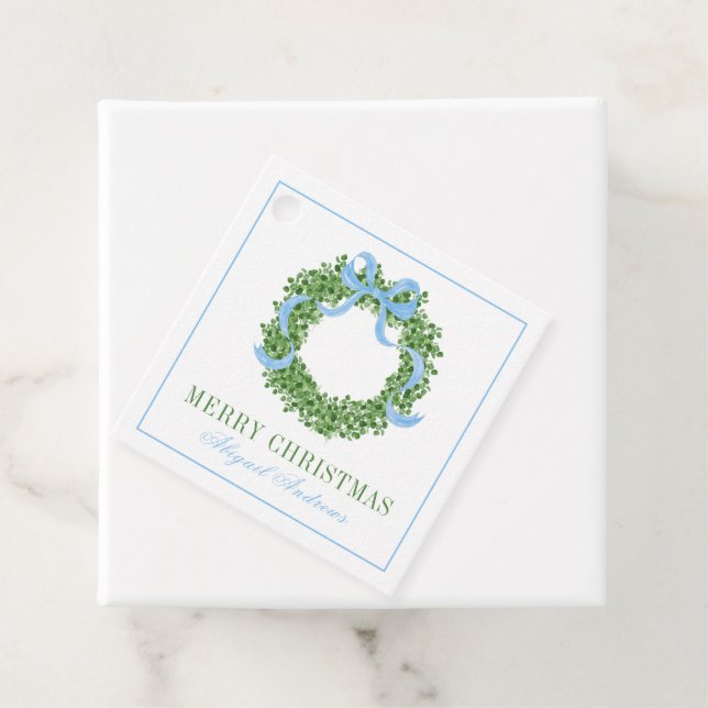 Blue Bow Christmas Boxwood Wreath Geschenkanhänger (Beispiel)
