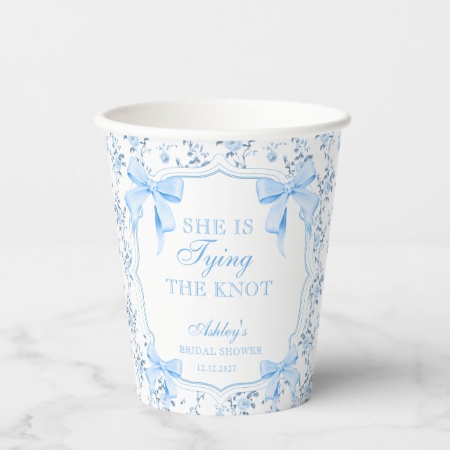 Blue Bow Sie bindet das Brautparty des Knotens Pappbecher (Vorderseite)