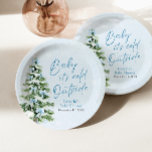 Blue Bows Boy Baby It's Cold Outside Baby Dusche Pappteller<br><div class="desc">Das Blue Bows Boy Baby It's Cold Outside Baby Shower Paper Teller und Classic Sticker Set bringt eine charmante, wintery Touch in Ihre Babydusche Dekoration! Mit einem sanften blauen Design mit zarten Schneeflocken und bezaubernden Bögen auf einem festlichen Weihnachtsbaum sind diese Gegenstände perfekt für die Babydusche "Baby It’s Cold Outside"....</div>