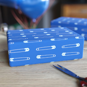 Blue Boy Diaper Button Babydusche Packpapier