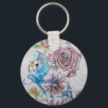 Blue Budgie & Rose Wasserfarben Girls Namensschild Schlüsselanhänger<br><div class="desc">Blue Budgie & Rose Watercolor Art Key Ring,  mit einem vollständig anpassbaren Namen. Dieser prächtige Schlüsselring wäre ein großartiges Geschenk für jeden. Entworfen von mir aus einer meiner ursprünglichen makaw Aquarellfarben. Besonders lieblich,  so ein nützliches,  helles und glückliches Geschenk zu haben!</div>