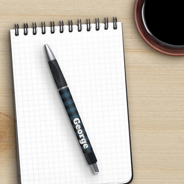 Blue Buffalo Karo Fett Name Große Buchstaben Kugelschreiber (Von Creator hochgeladen)