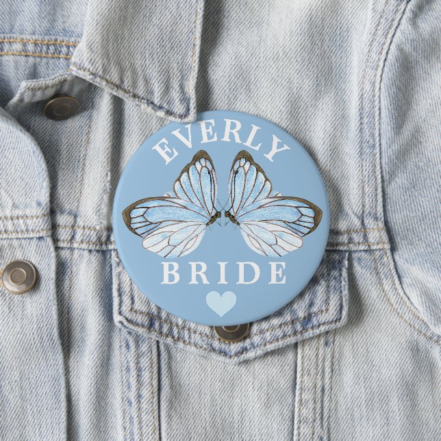 Blue Butterfly Bliss Brides Abzeichen mit Niedlich Button (Beispiel)