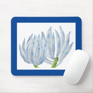 Blue Chalk Sticks auf einem Mauspad