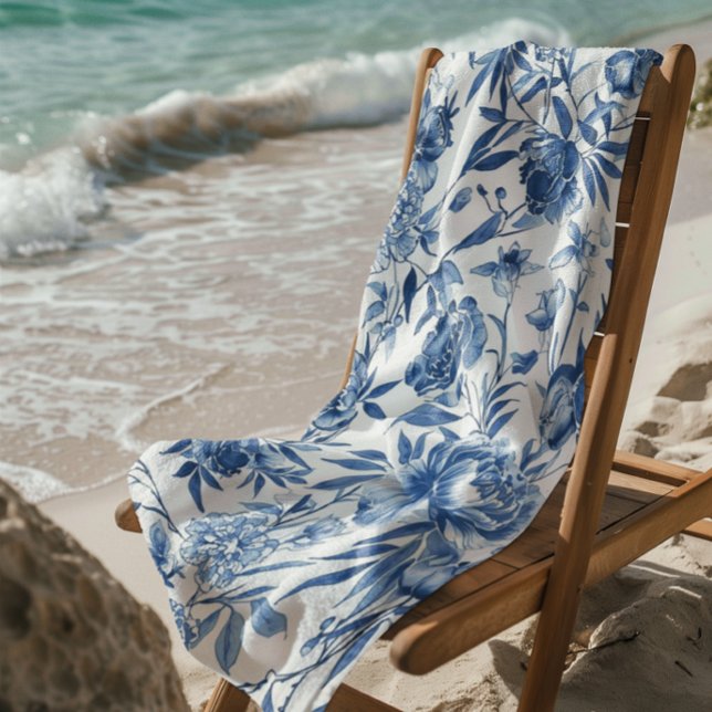 Blue Chinoiserie Watercolor Floral Botanical Strandtuch (Von Creator hochgeladen)