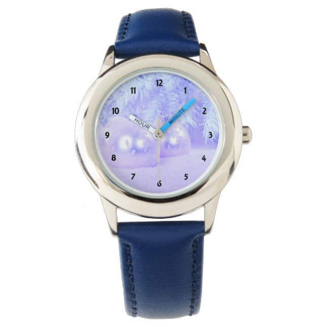 Blue Christmas Balls auf Snow Blue Hue Watch Armbanduhr (Vorderseite)