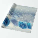 Blue Christmas Balls Snow Geschenkpapier<br><div class="desc">Elegante blaue Weihnachtsbälle mit Bogen und Schnee.</div>
