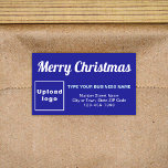 Blue Christmas Business Rectangle Shape Sticker<br><div class="desc">Frohe Weihnachten! Einer der bekanntesten Feiertage des Jahres. Es ist auch eine der besten Jahreszeiten für Werbung für Ihr Unternehmen. Rectangle Form Aufkleber mit Fröhlichen Weihnachtsgrüßen, Ihrem Firmennamen und anderen Informationen über Ihr Unternehmen. Sie können es als Zubehör für Ihr Produktverpackungsmaterial verwenden, um Ihren Produktnamen zu fördern. Sie können es...</div>