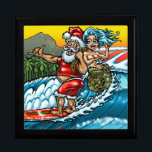 Blue Christmas Hawaiian Surfing Santa Illustration Schmuckschachtel<br><div class="desc">In dieser humorvollen Urlaubsanschauung nimmt der Weihnachtsmann die Wellen am Waikiki Beach ein, mit Diamond Head in der Ferne. Und während der Weihnachtsmann zehn an seinem eigenen Surfbrett hängt, fängt er eine Meerjungfrau in seinem treuen Sack. Dieses Design ist auf einer Vielzahl von Produkten für die Zuhause und Bekleidung für...</div>