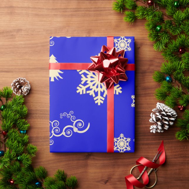 Blue Christmas Wrap mit Cream Snowflakes Geschenkpapier (Von Creator hochgeladen)