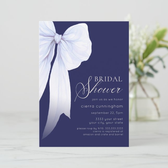 Blue Coquette Bow Brautparty Einladung (Stehend Vorderseite)