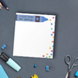Blue Crayon & Stars - Farbenfrohe Note vom Lehrer Notizblock<br><div class="desc">Eine Notiz aus dem Notizblock der Lehrerin,  personalisiert mit dem Namen des Lehrers,  geschrieben über einen blauen Stift mit bunten Sternen. Kindergarten Lehrer Notizblock mit einem Kragen und Sternen.</div>