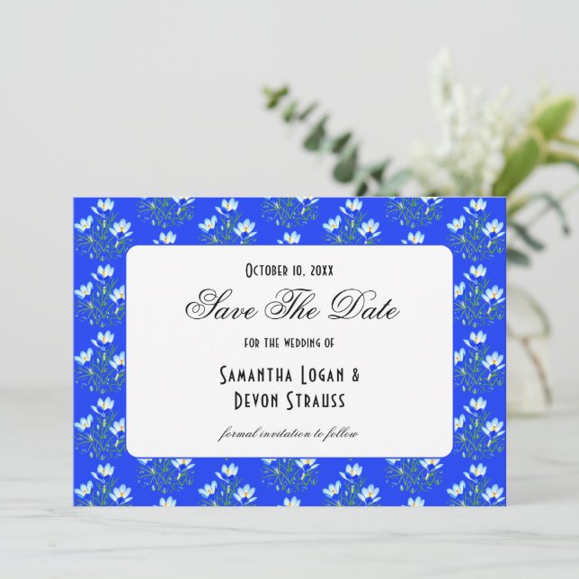 Blue Crocus Wedding Save The Date (Stehend Vorderseite)