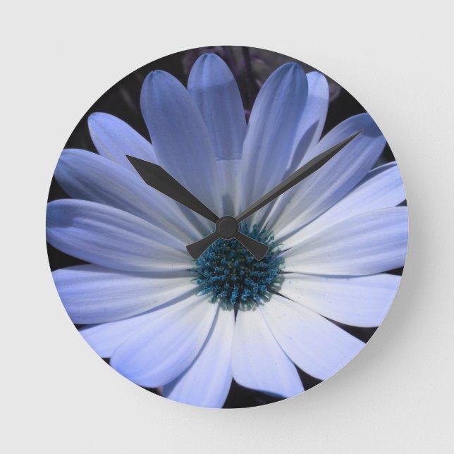Blue Daisy Blume Wall Clock Runde Wanduhr (Vorderseite)