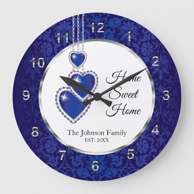 Blue Damask with Hearts - Zuhause Sweet Zuhause Große Wanduhr (Vorderseite)