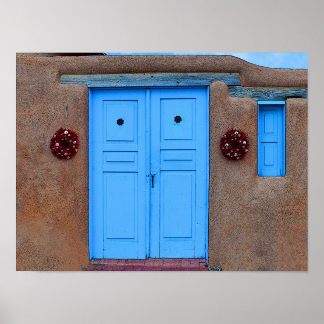 Blue Doors and Rista Wreaths on Taos Adobe Poster (Vorne)