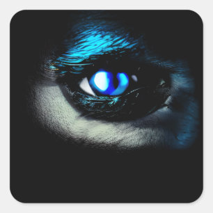 Blue Eyeball Staring aus dem dunklen Halloween Quadratischer Aufkleber