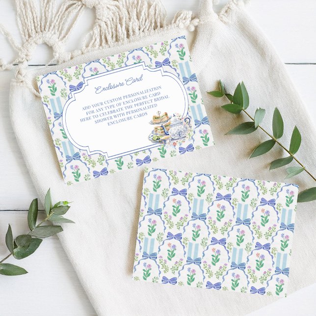 Blue Floral Coquette Tee Party Brautparty Begleitkarte (Von Creator hochgeladen)