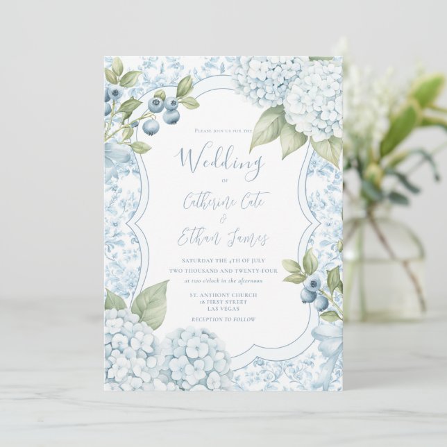 Blue Floral Elegant Blue Hydrangea Wedding  Einladung (Stehend Vorderseite)