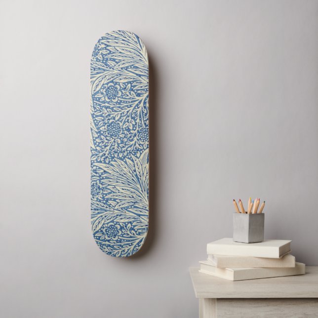 BLUE FLORAL VINTAG SKATEBOARD (Wandkunst)