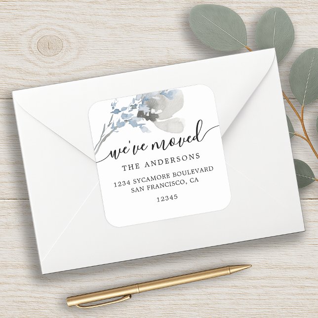 Blue Floral We have Moved New Address label Quadratischer Aufkleber (Von Creator hochgeladen)