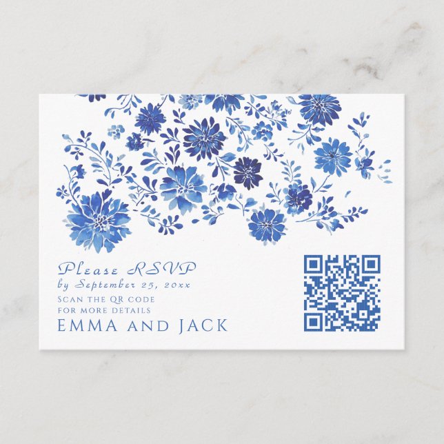 Blue Floral Wedding RSVP QR Code response Card Begleitkarte (Vorderseite)