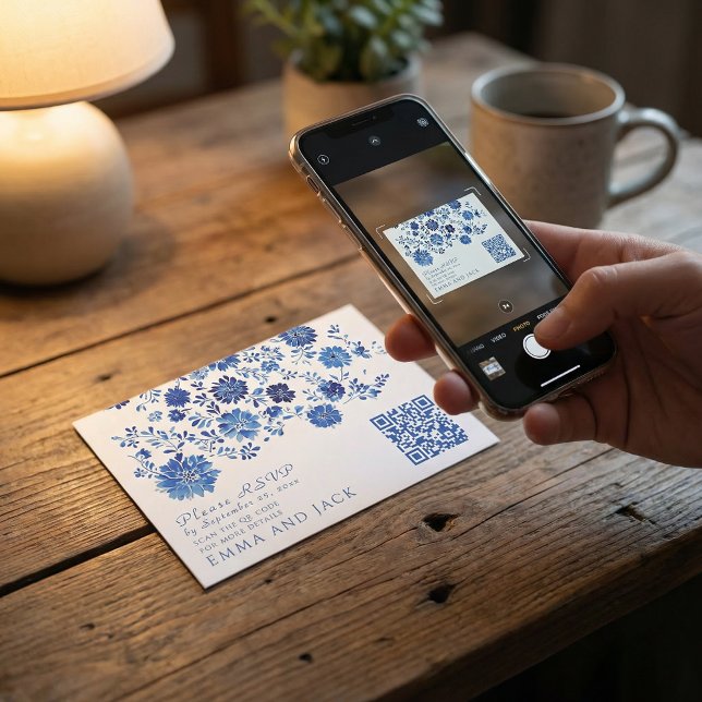 Blue Floral Wedding RSVP QR Code response Card Begleitkarte (Blue Floral Wedding RSVP QR Code response Card)