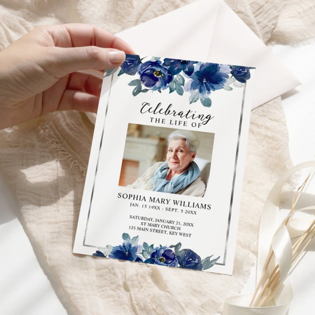 Blue Flowers Gedächtnisbeerdigung Dienstorden Programm (Von Creator hochgeladen)