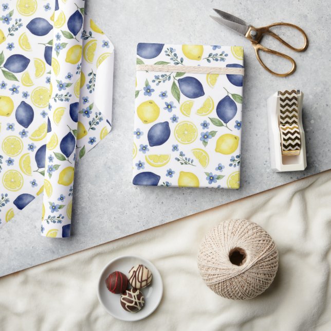 Blue French Country Lemon Pattern Geschenkpapier (Kunsthandwerk)