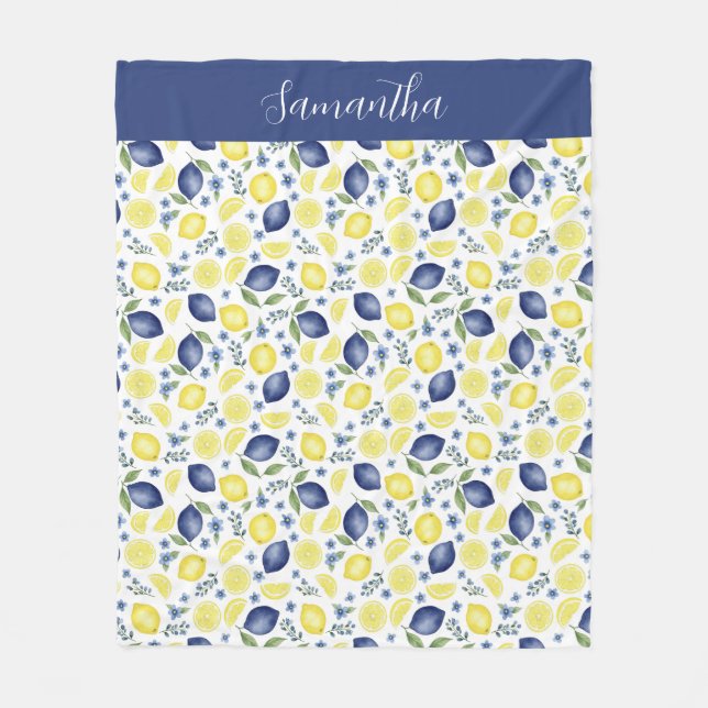 Blue French Country Lemon Pattern Monogram Name Fleecedecke (Vorderseite)
