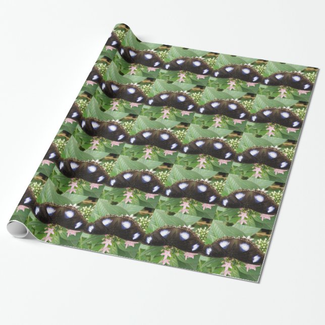 Blue Gepunktet Butterfly Wrapping Paper Geschenkpapier (Ungerollt)