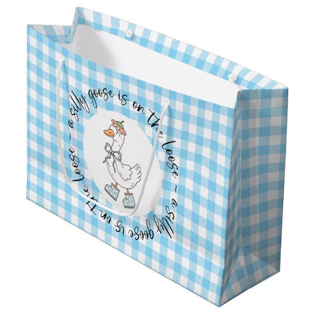 Blue Gingham Albern Goose Große Geschenktüte (Vorderseite Schrägansicht)