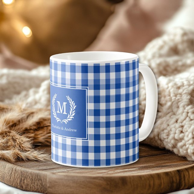 Blue Gingham Monogram Wappen Custom Kaffeetasse (Blue Gingham Monogram Crest Custom Coffee Mug)