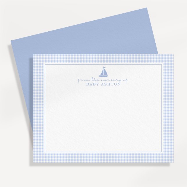 Blue Gingham Sailboat Nursery Note Card Ankündigung (Von Creator hochgeladen)