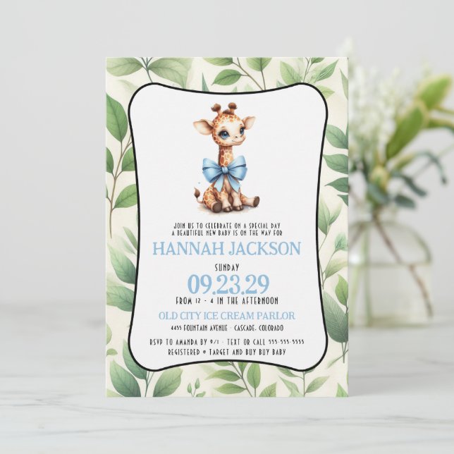 Blue Giraffe Baby Dusche Einladung (Stehend Vorderseite)