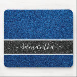 Blue Glitzer Mousepad<br><div class="desc">Ein elegantes,  blaues Glitzer-Mauspad mit schwarzem Glitzer-Streifen. Personalisieren Sie es mit Ihrem Namen,  entworfen für Sie von BlackBerry Boulevard.</div>